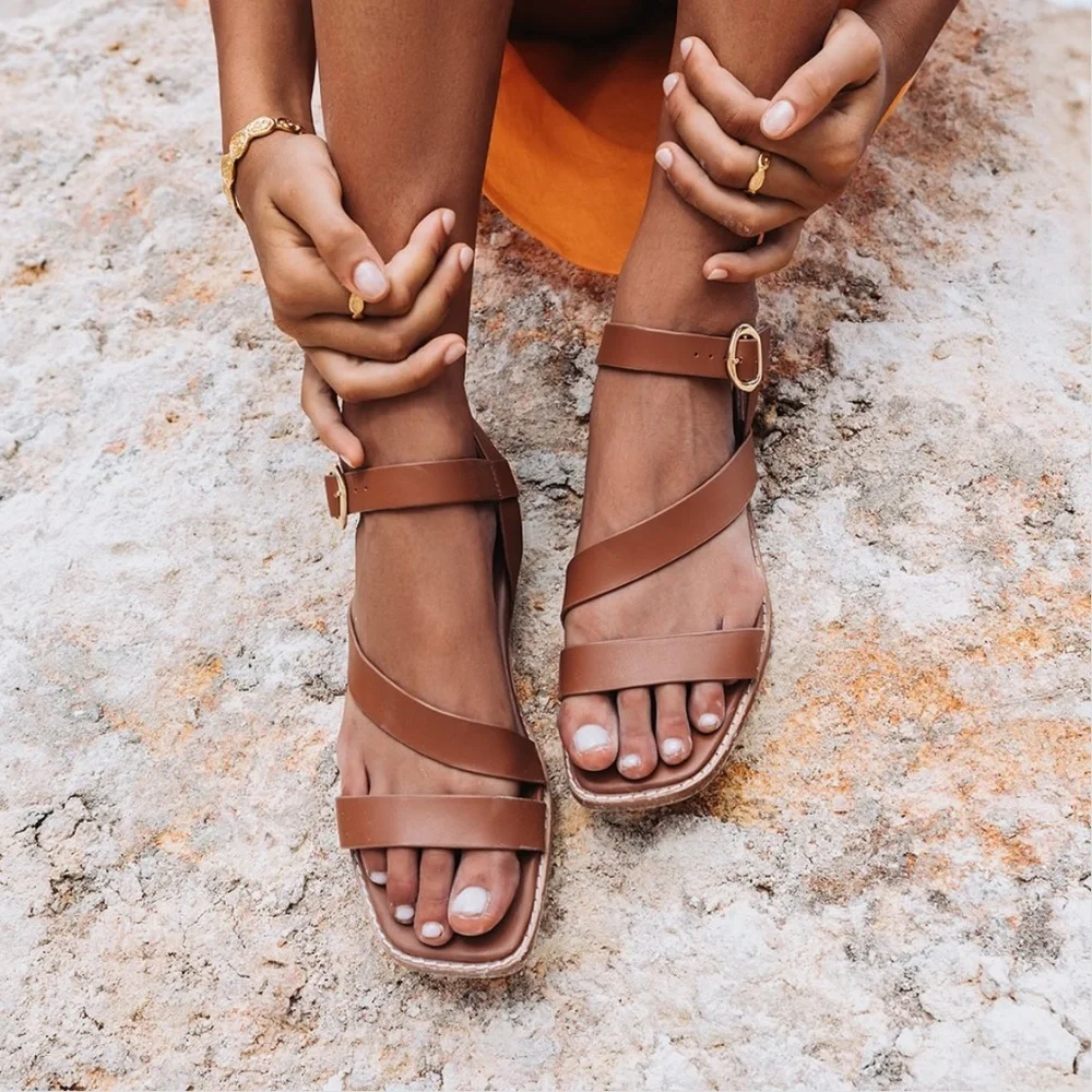 Bared Leather and Plant Women’s Twite Strappy Sandals 6-6.5 (36) - Picture 5 of 12